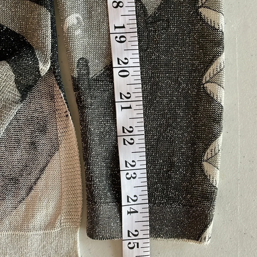 Eric Steven Light Sweater - Picture 13 of 13